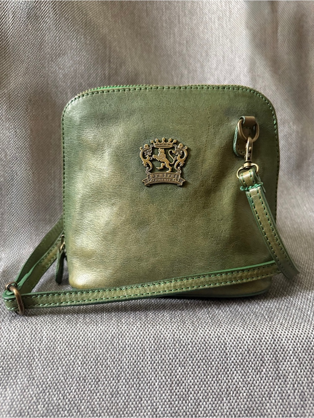 Pratesi Firenze Green Bruce Tanned Leather Crest Crossbody Bag Italian Handmade